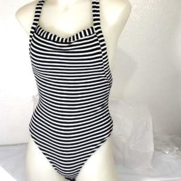 AKIRA Tops - Body Suit Tank Top L Akira